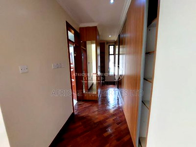 4bdrm Mansion in Ridgways, Ridgeways for rent - Image 9