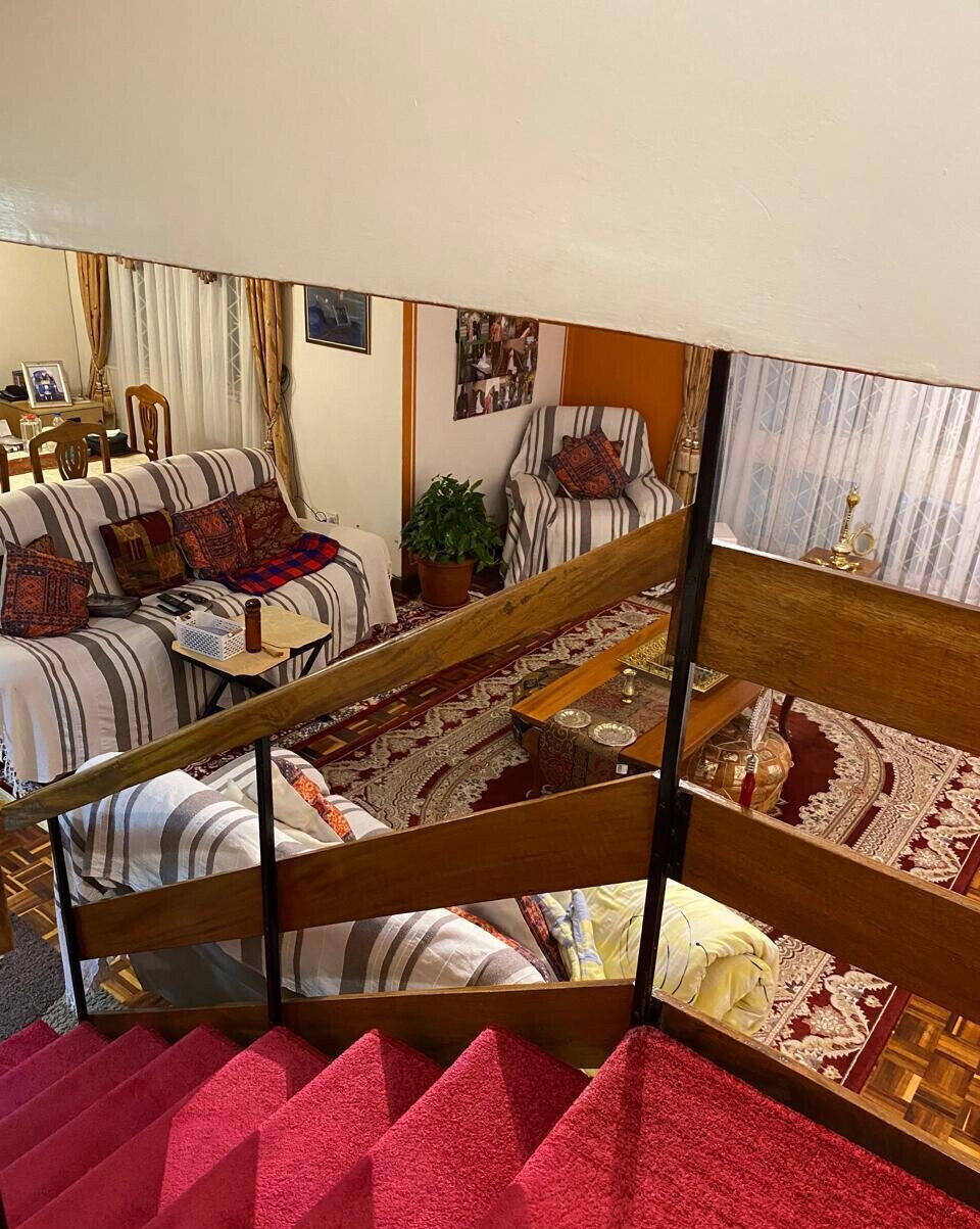 Corner 4BR Maisonette with DSQ & Walk-in Closets - South C