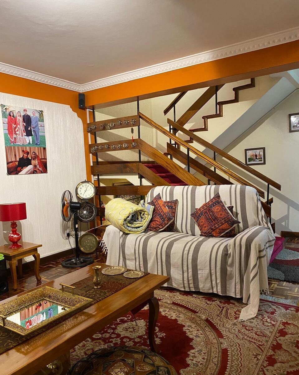 Corner 4BR Maisonette with DSQ & Walk-in Closets - South C