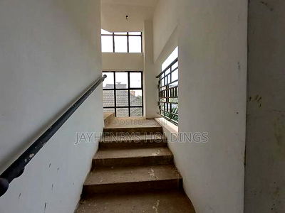 2bdrm Apartment in Kamakis for sale - Image 4
