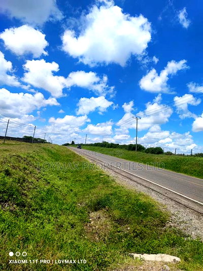 10 Acres Along Isinya Kiserian Road on Quick Sale - Image 2