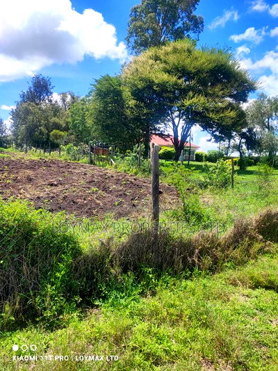 10 Acres Along Isinya Kiserian Road on Quick Sale - Image 1