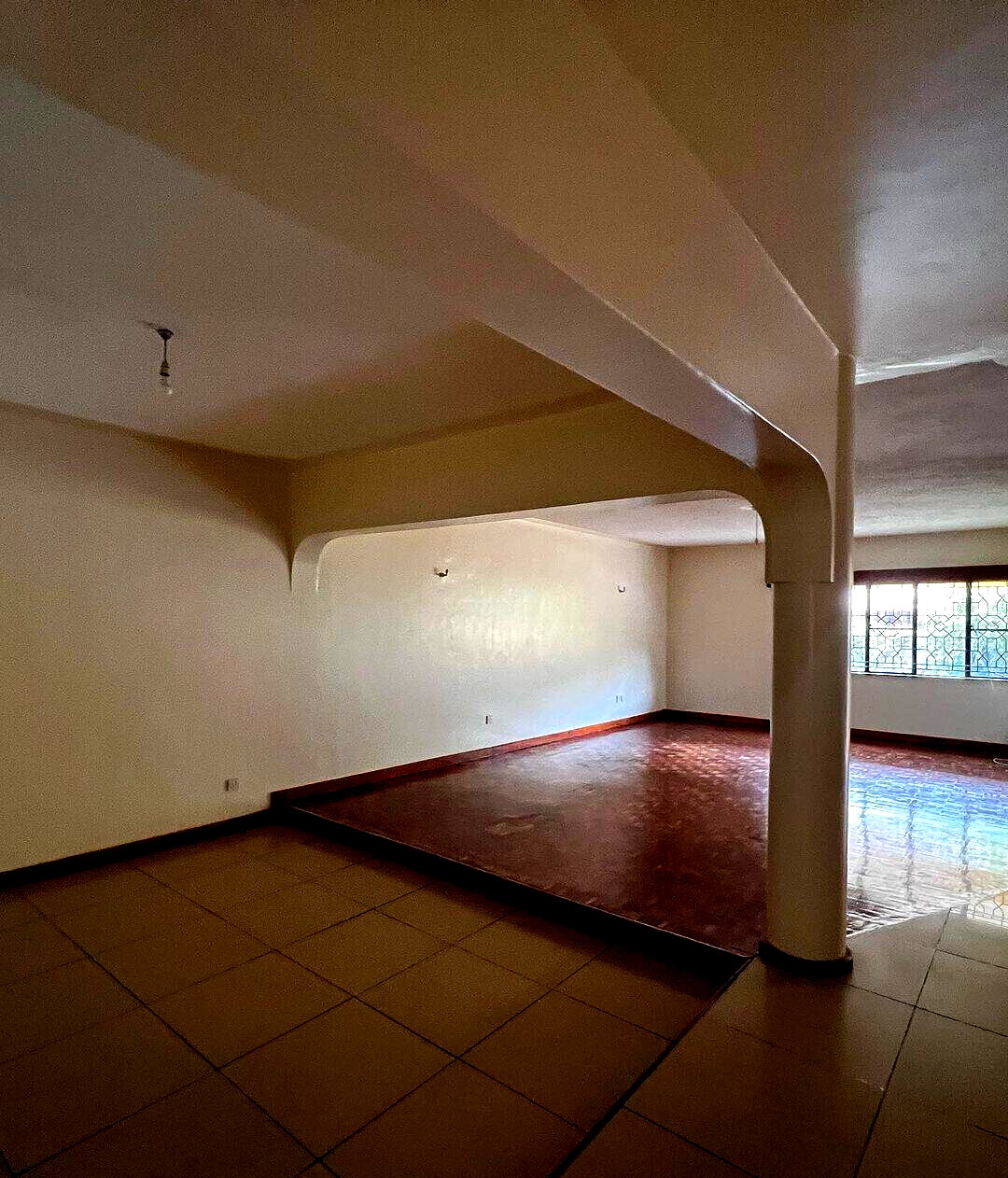 5-Ensuite Townhouse with Pool & Family Room - Lavington
