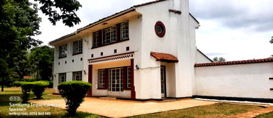 5BR Ambassadorial Home with Garden