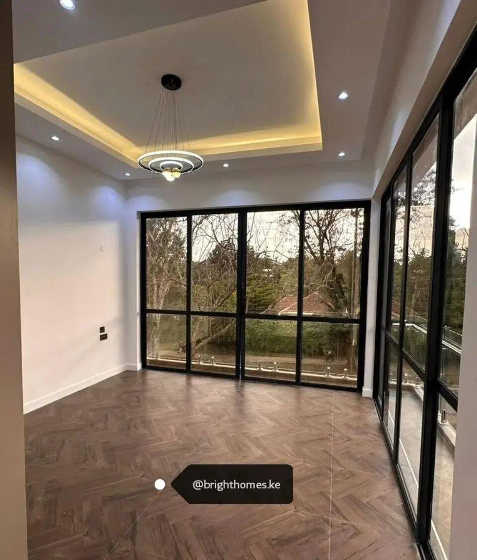 Newly Built 4-Ensuite Townhouse with Generator & Solar - Lavington