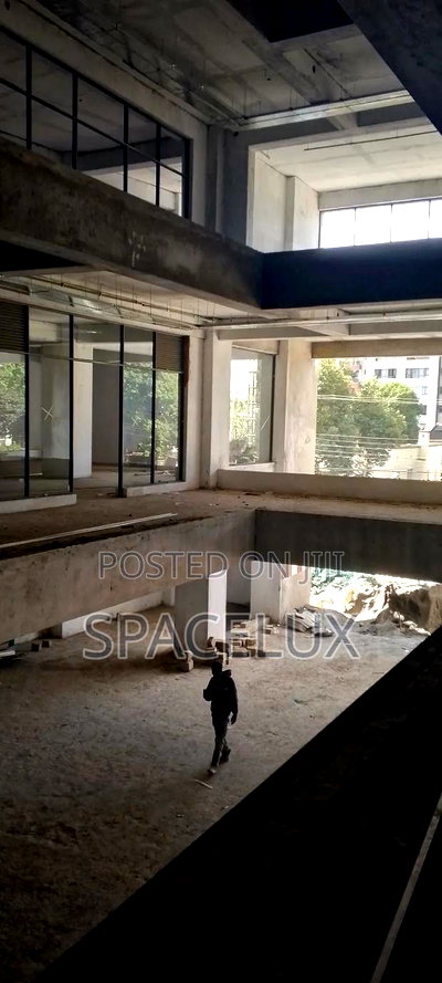 Strategic Parklands Shops - Image 4