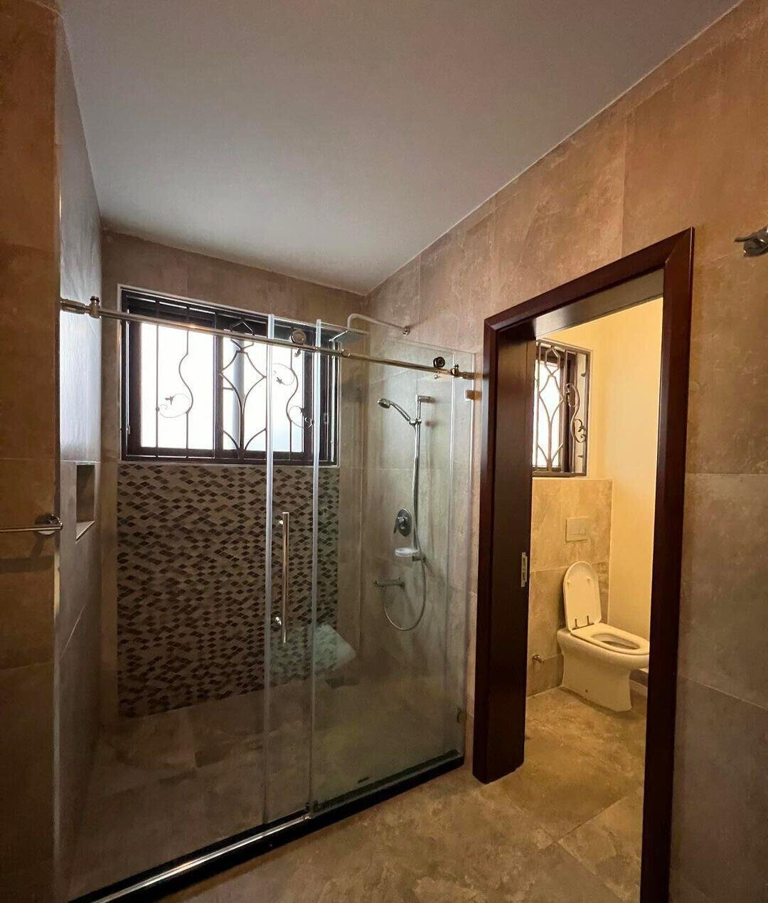 5-Ensuite Townhouse with Solar & Borehole - Lavington Gated