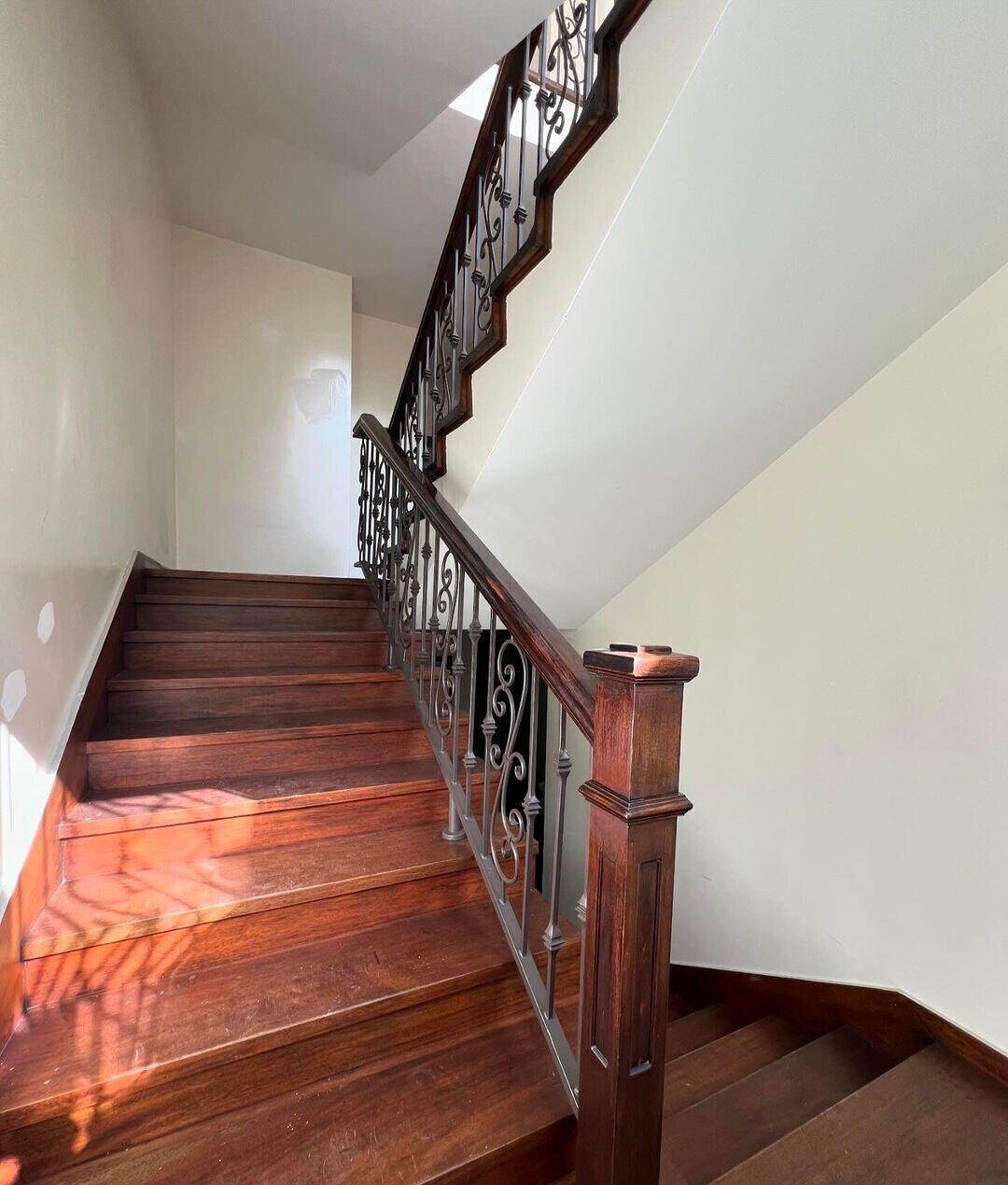 5-Ensuite Townhouse with Solar & Borehole - Lavington Gated