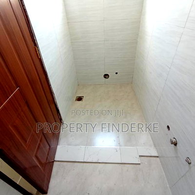 3bdrm Bungalow in Kitengela for sale - Image 4