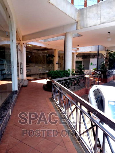 Showroom /Bank Space/Conference Room/Shop - Image 2