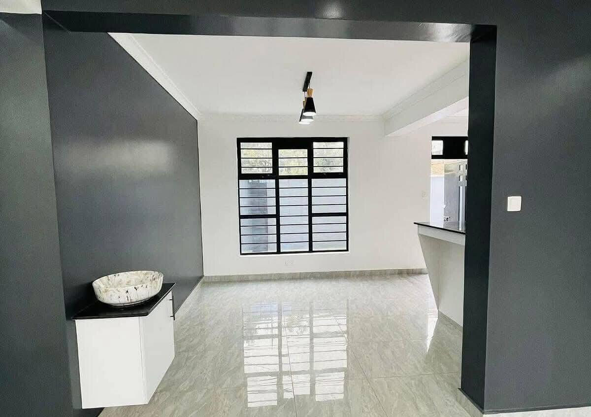 4BR Flat Roof Maisonette with Rooftop Terrace & Garden - Ruiru