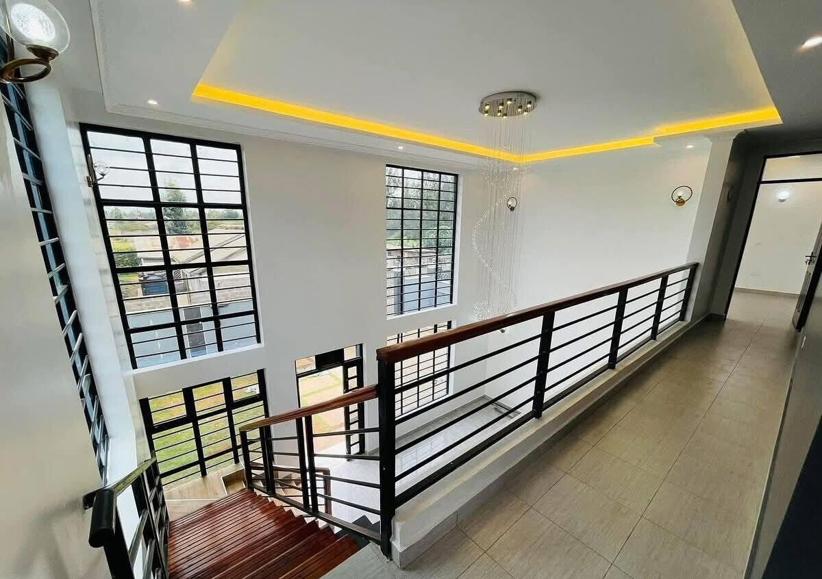 4BR Flat Roof Maisonette with Rooftop Terrace & Garden - Ruiru