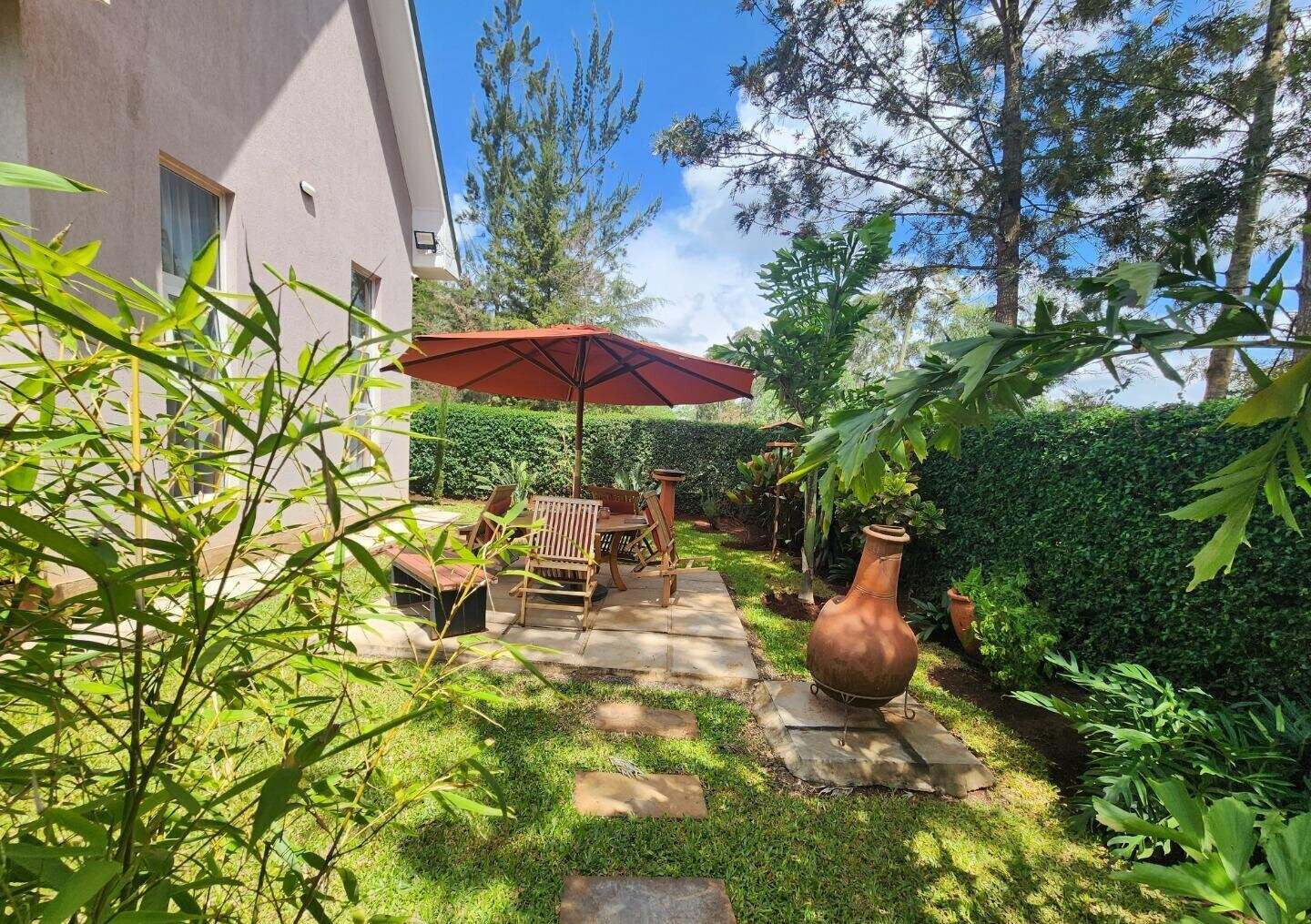 KSh 40M Garden Home with Parking