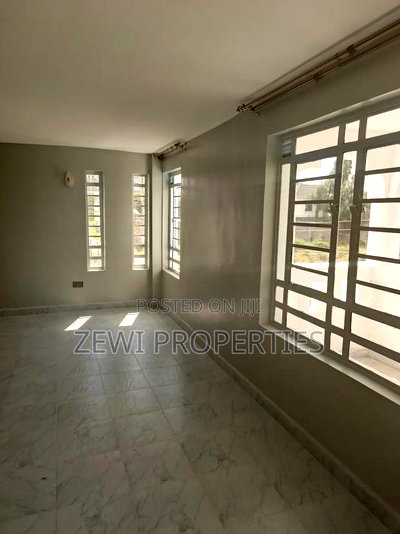 5bdrm Mansion in Kitengela for sale - Image 8