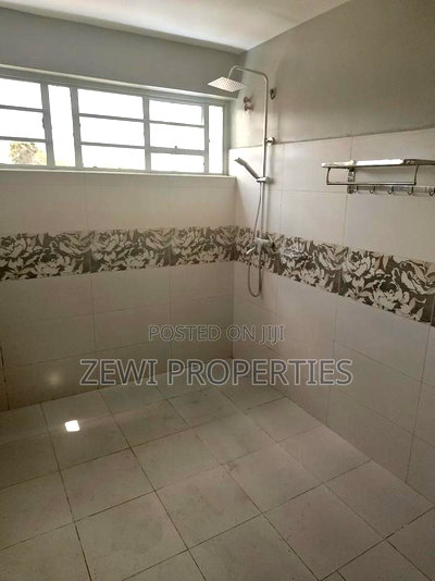 5bdrm Mansion in Kitengela for sale - Image 13