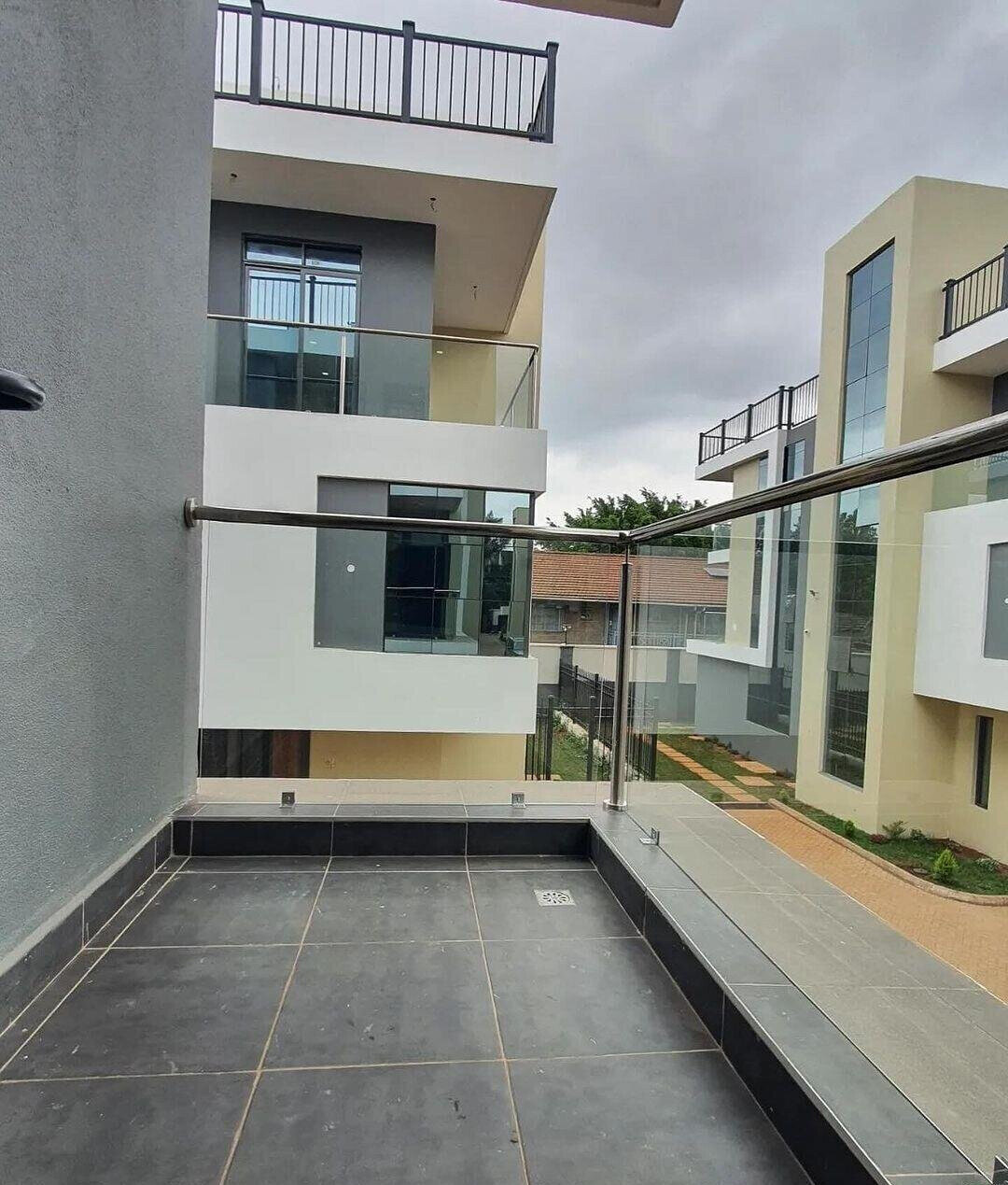 5-Ensuite Townhouse with Generator & Garden - Lavington