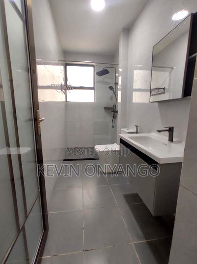 Nicely Done 3 Bedrooms Apartment in the Heart of Kileleshwa - Image 8