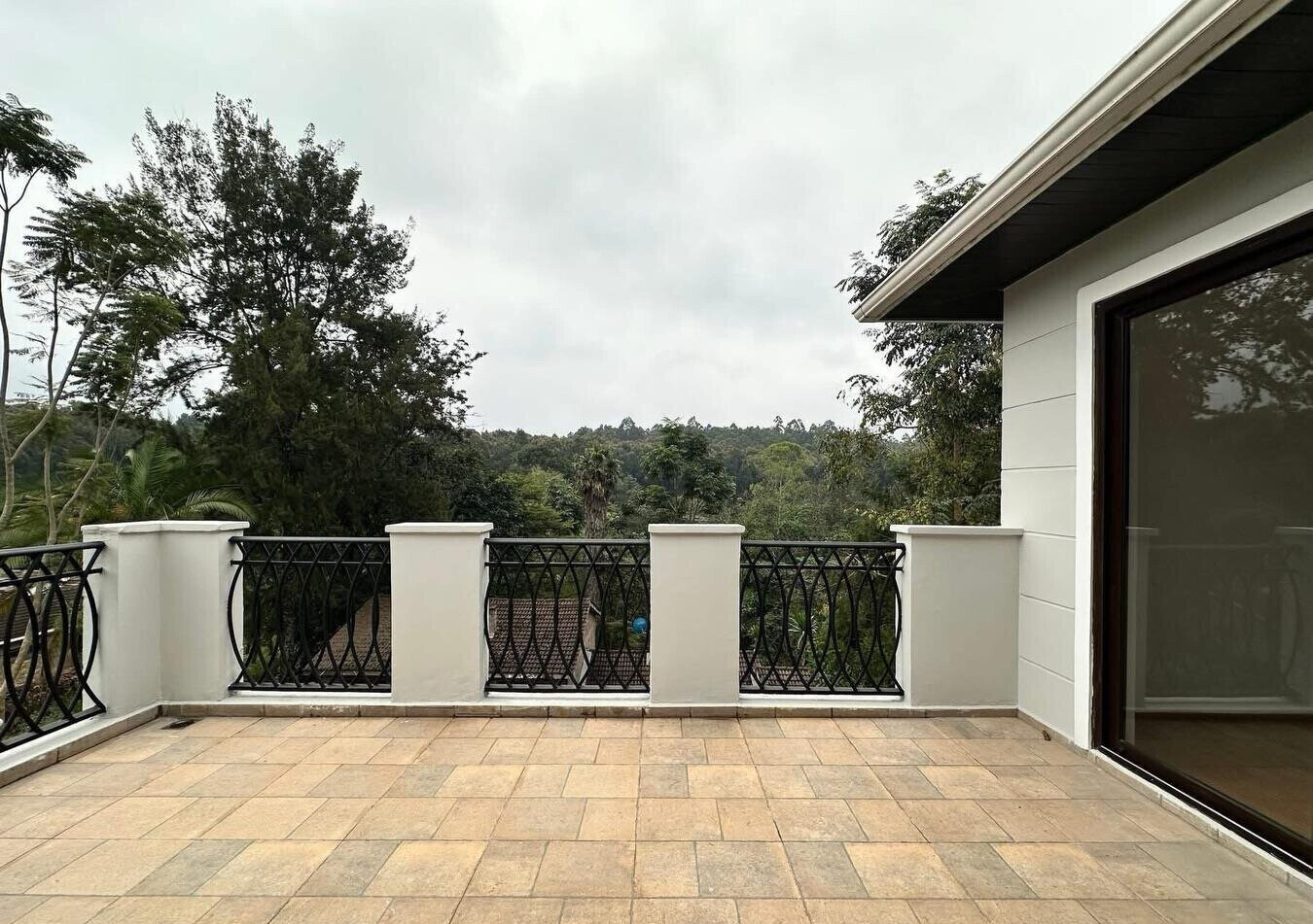 4BR All-Ensuite Townhouse with Karura Views - Peponi