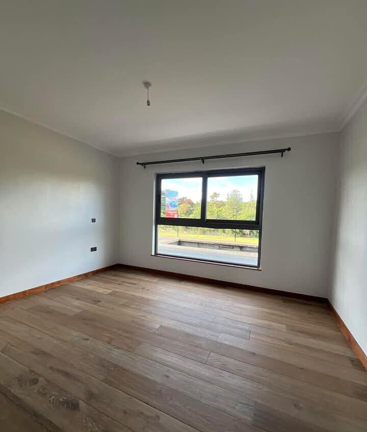 5-Ensuite Townhouse with Family Room & Private Garden - Lavington