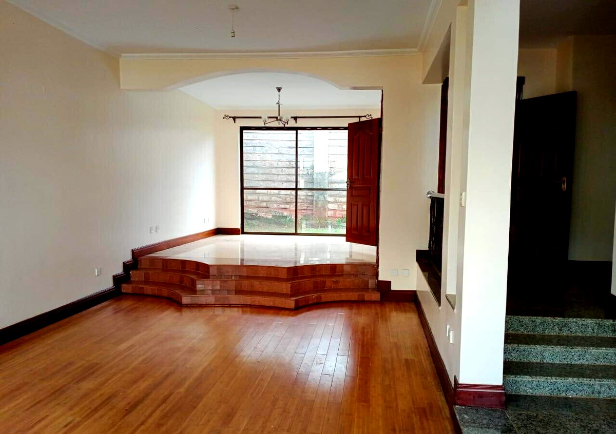5-Ensuite Townhouse with Private Garden & Jacuzzi - Westlands