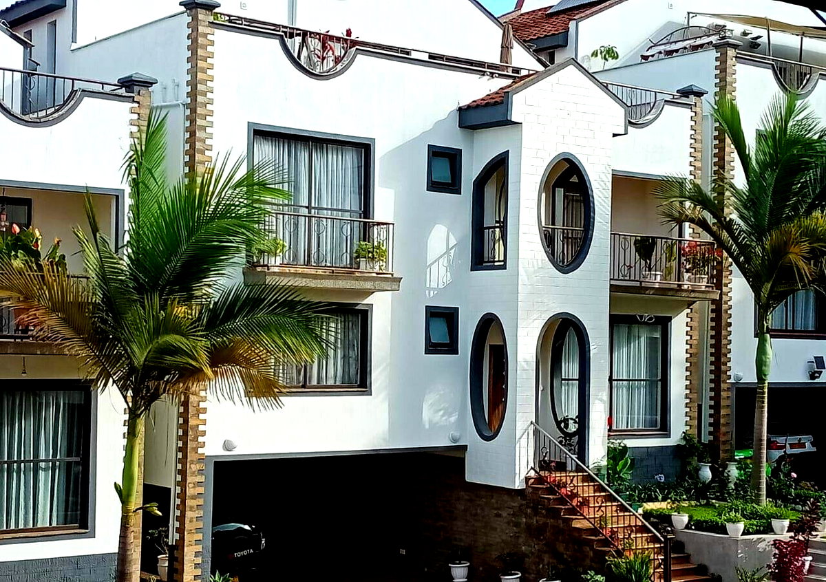 5-Ensuite Townhouse with Private Garden & Jacuzzi - Westlands