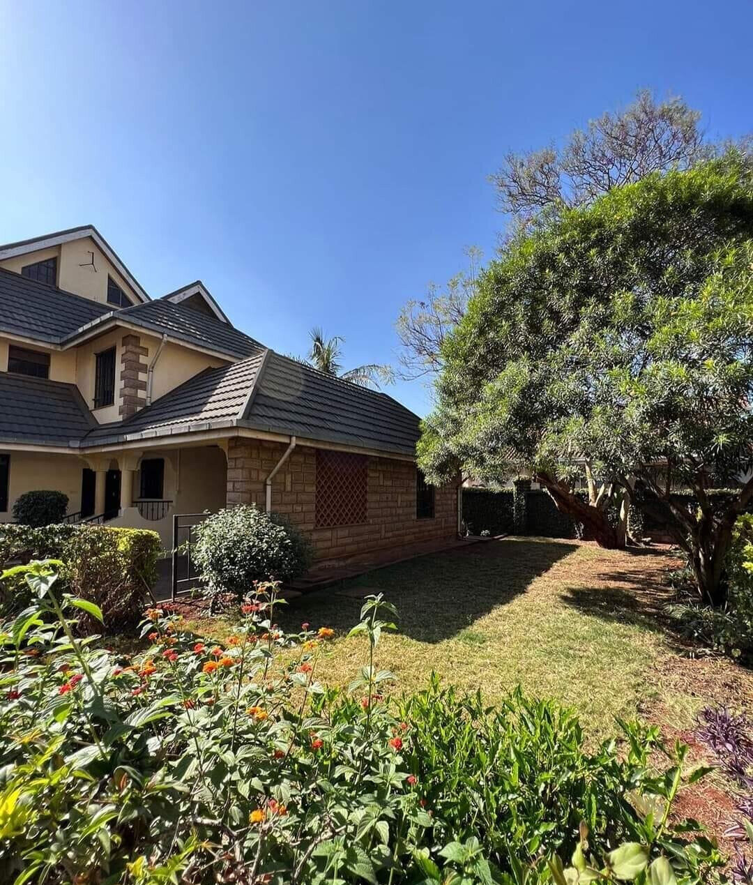 Birds' Sanctuary Townhouse with River & Private Garden - Kileleshwa