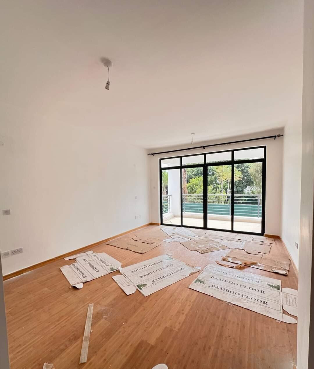 5-Ensuite Townhouse with Roof Terrace & Private Garden - Lavington