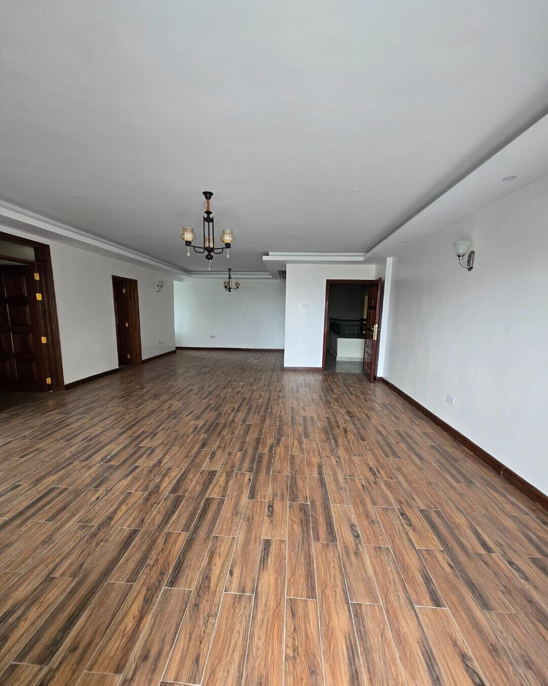 3BR All-Ensuite with Rooftop Pool & Sauna - Lavington