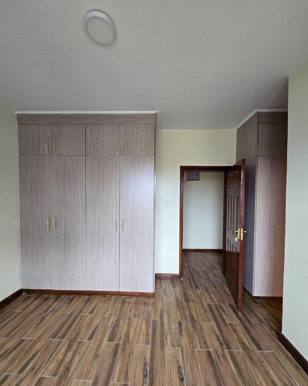 3BR All-Ensuite with Rooftop Pool & Sauna - Lavington