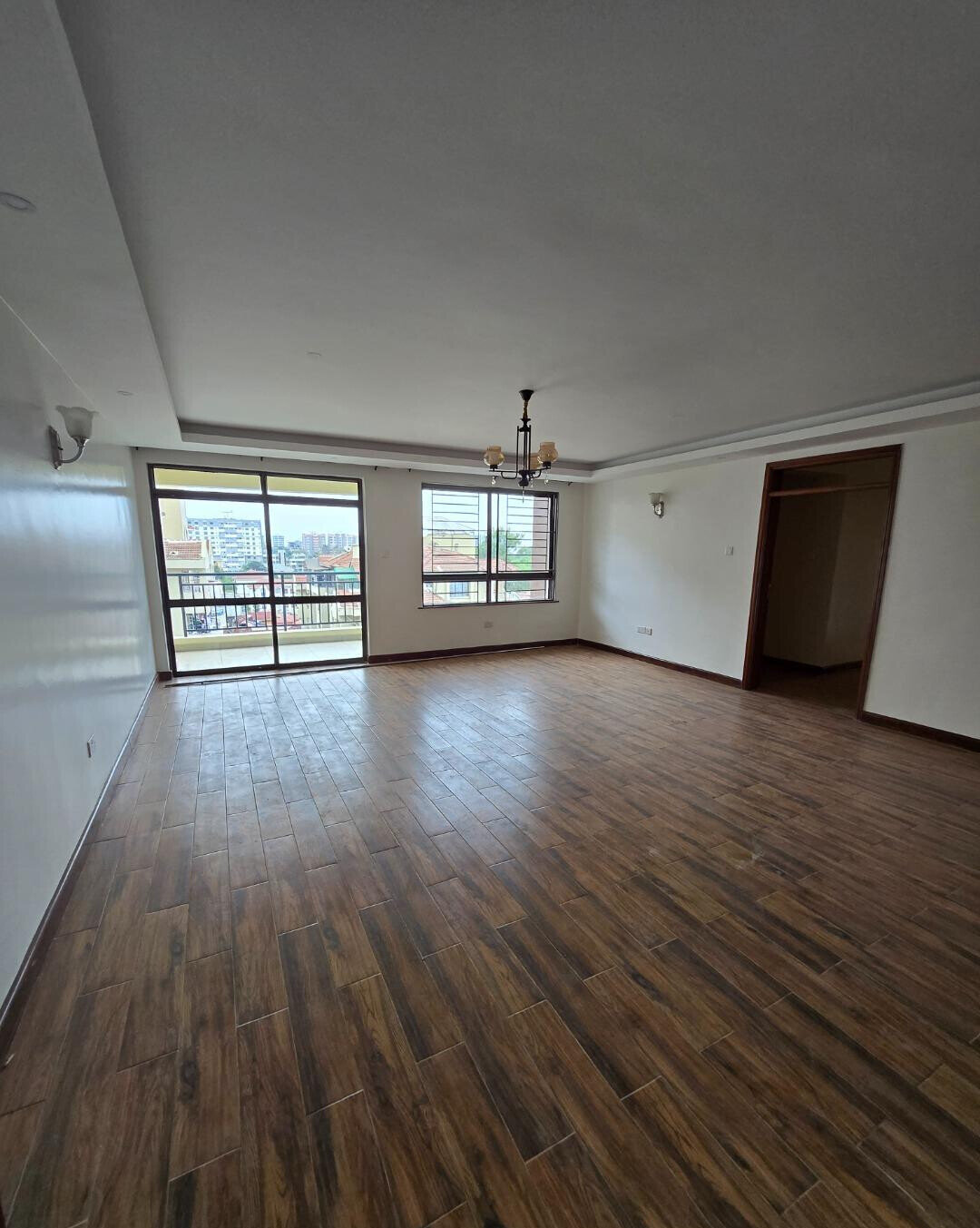 3BR All-Ensuite with Rooftop Pool & Sauna - Lavington