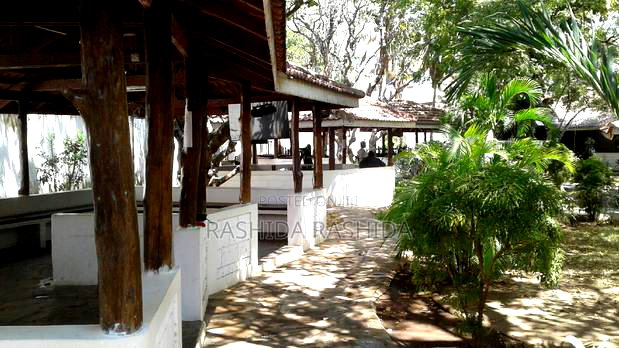 Restaurant Bar Space For Rent On 1acre Plot In Koroga Nyali