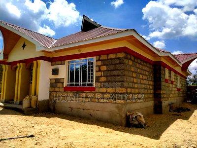 3bdrm Bungalow in Nkoroi Gated Estate for sale - Image 1