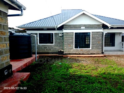 3bdrm House in Kiamunyi, Menengai West for sale - Image 1