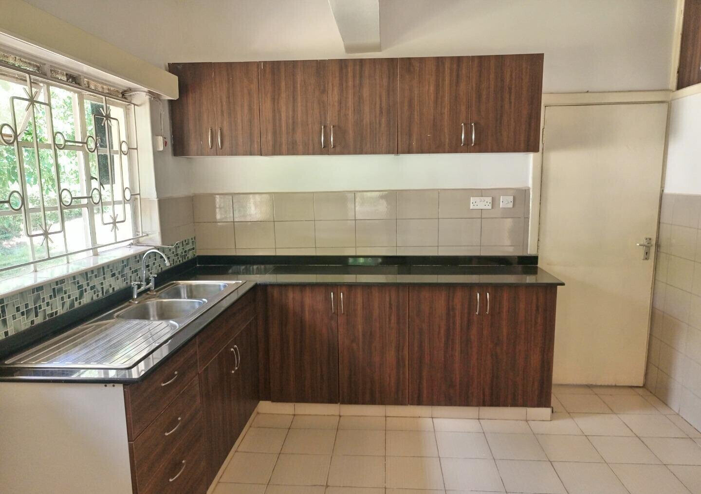 6BR Garden Home with Parking at KSh 880K
