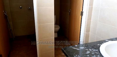 25000 Sq Feet Godown/Warehouse to Let - Image 5