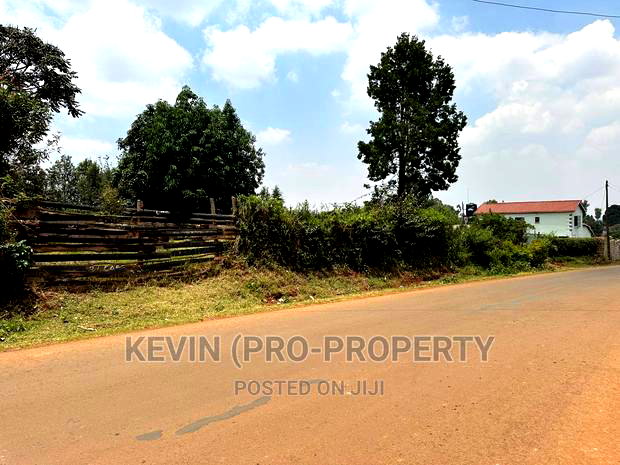 Commercial Plot for Sale Fronting Tarmac in Kinoo.Muthiga