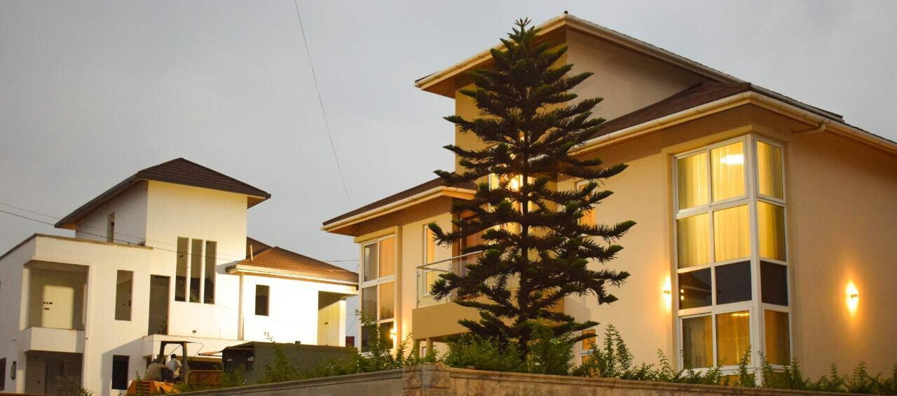 4BR Villa with Private Gym & Spa Access - Runda