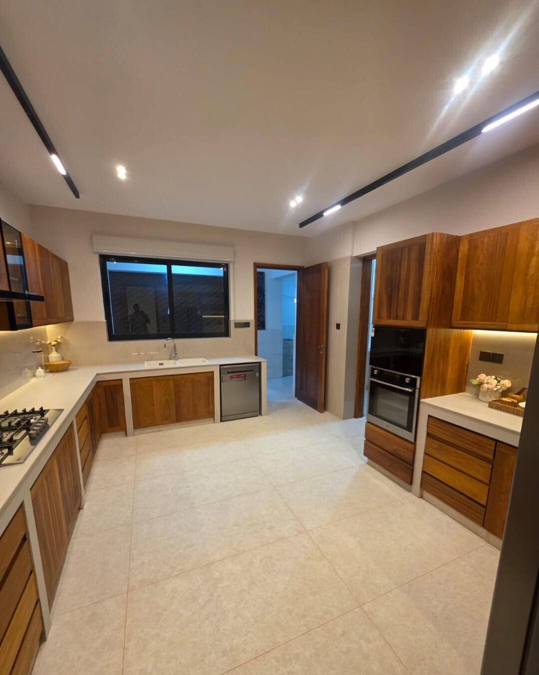 3BR All-Ensuite with DSQ & Walk-In Closet - Clove Garden, Nyali