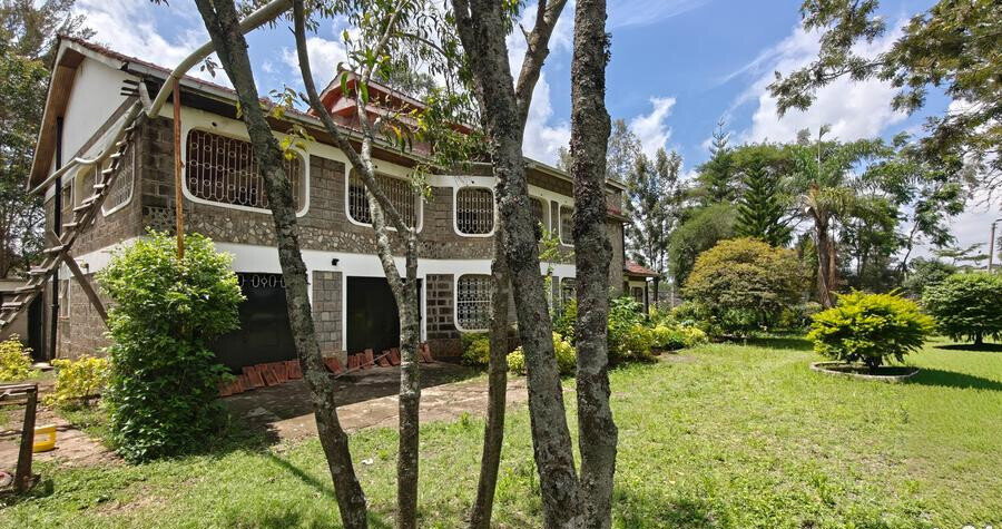 7BR Garden Estate on 50x100 Plot
