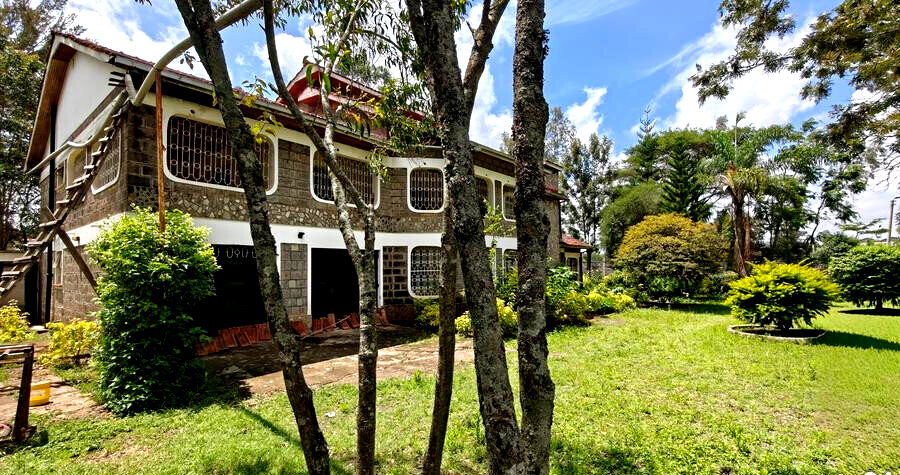 7BR Garden Estate on 50x100 Plot