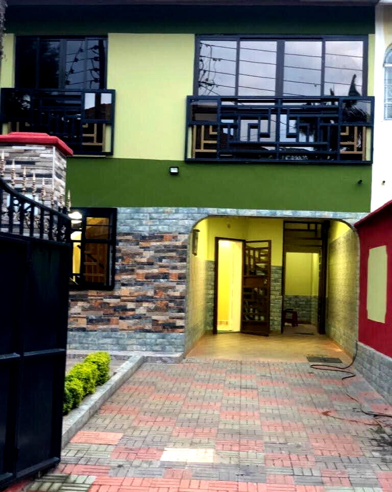 3BR Townhouse with Mature Garden & Pantry - Mombasa Road