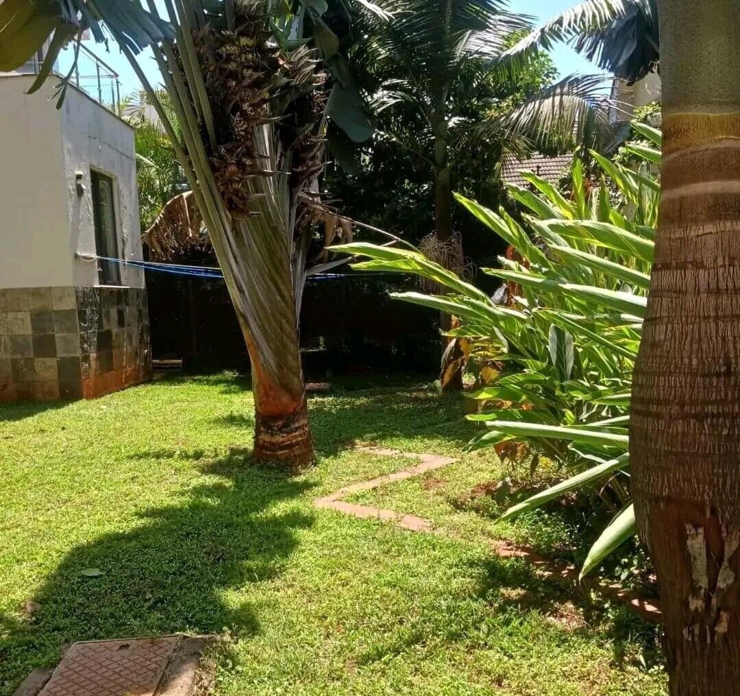 5-Ensuite Townhouse with Shared Pool in Lavington Gated 5-Unit Court