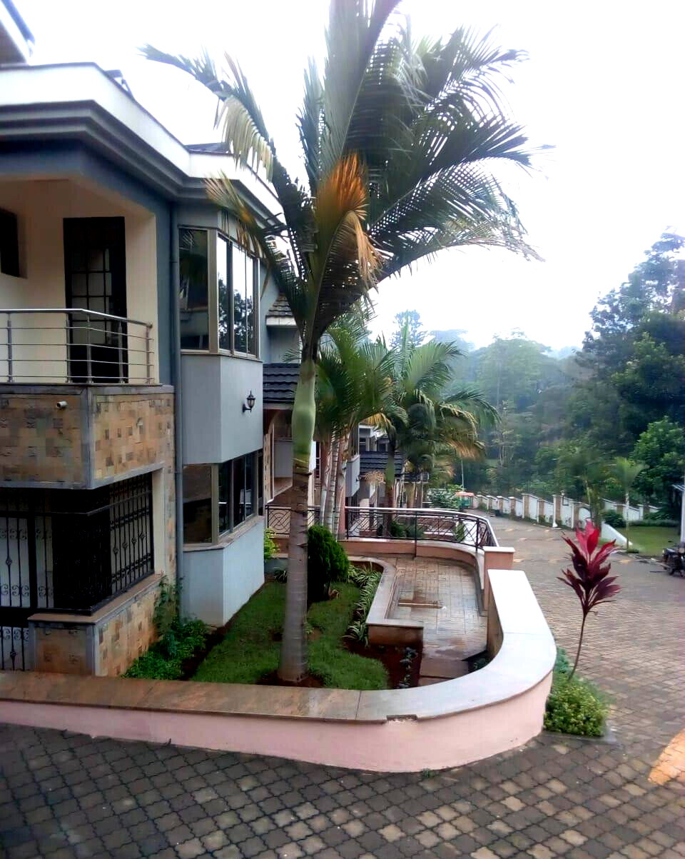 4-Ensuite Townhouse with Pool & Garden in Westlands