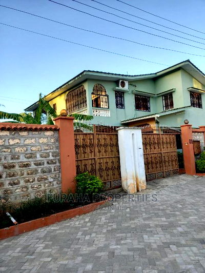 3bdrm Maisonette in Bombolulu Estate for sale - Image 7