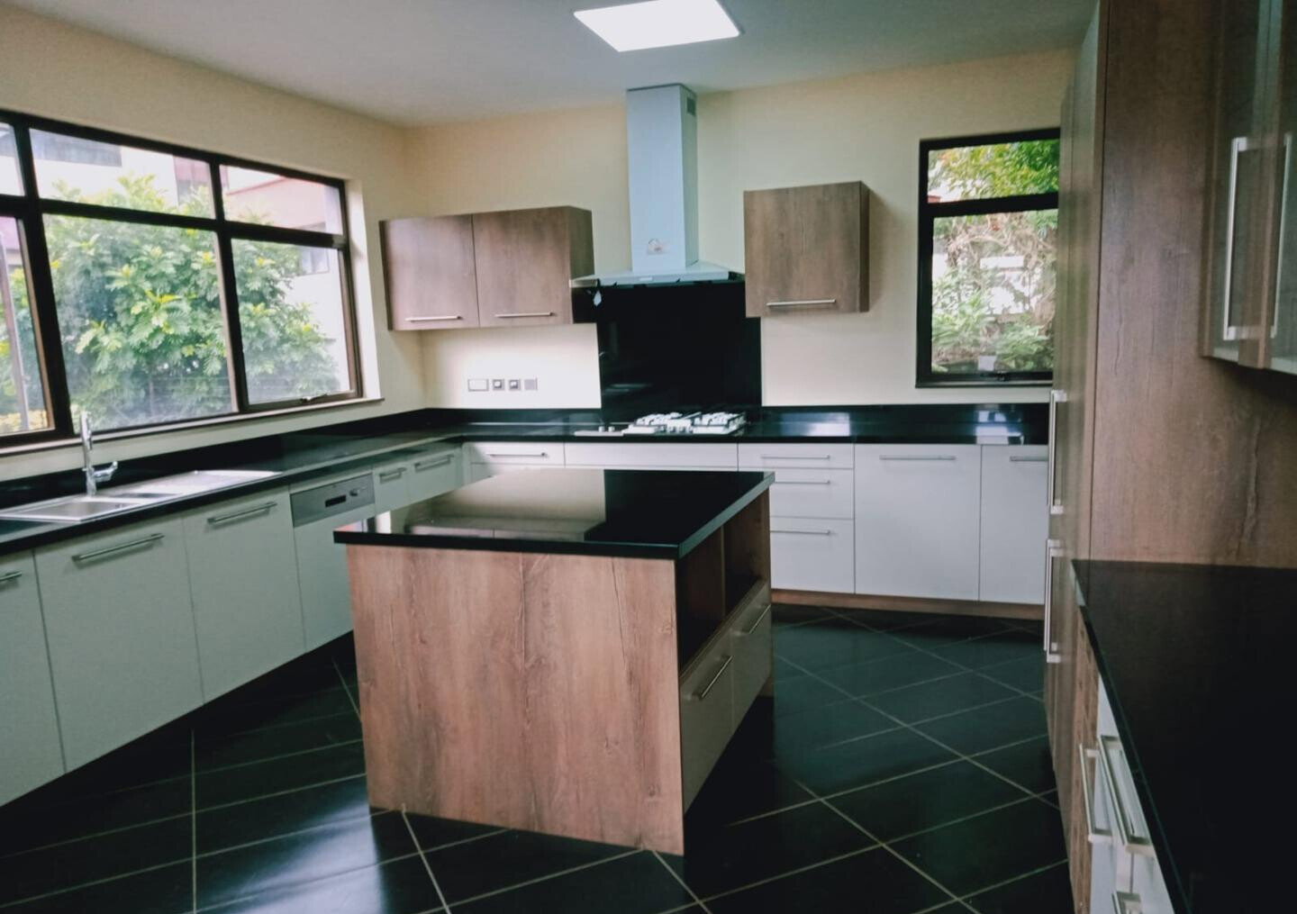 Brand New 5-Ensuite Townhouse with 2 DSQs - Lavington