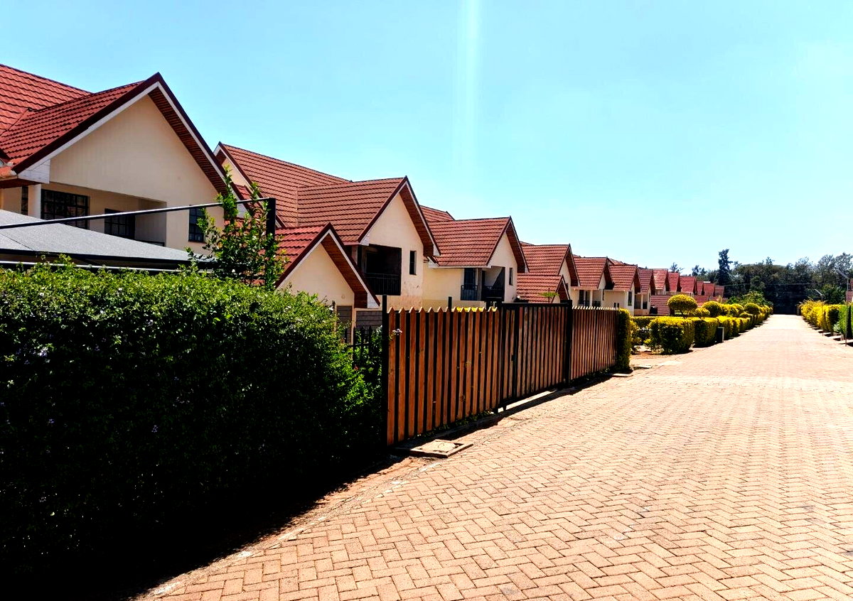 4-Bed All-Ensuite Villa with Pool Access - Kadeya Villas, Ngong