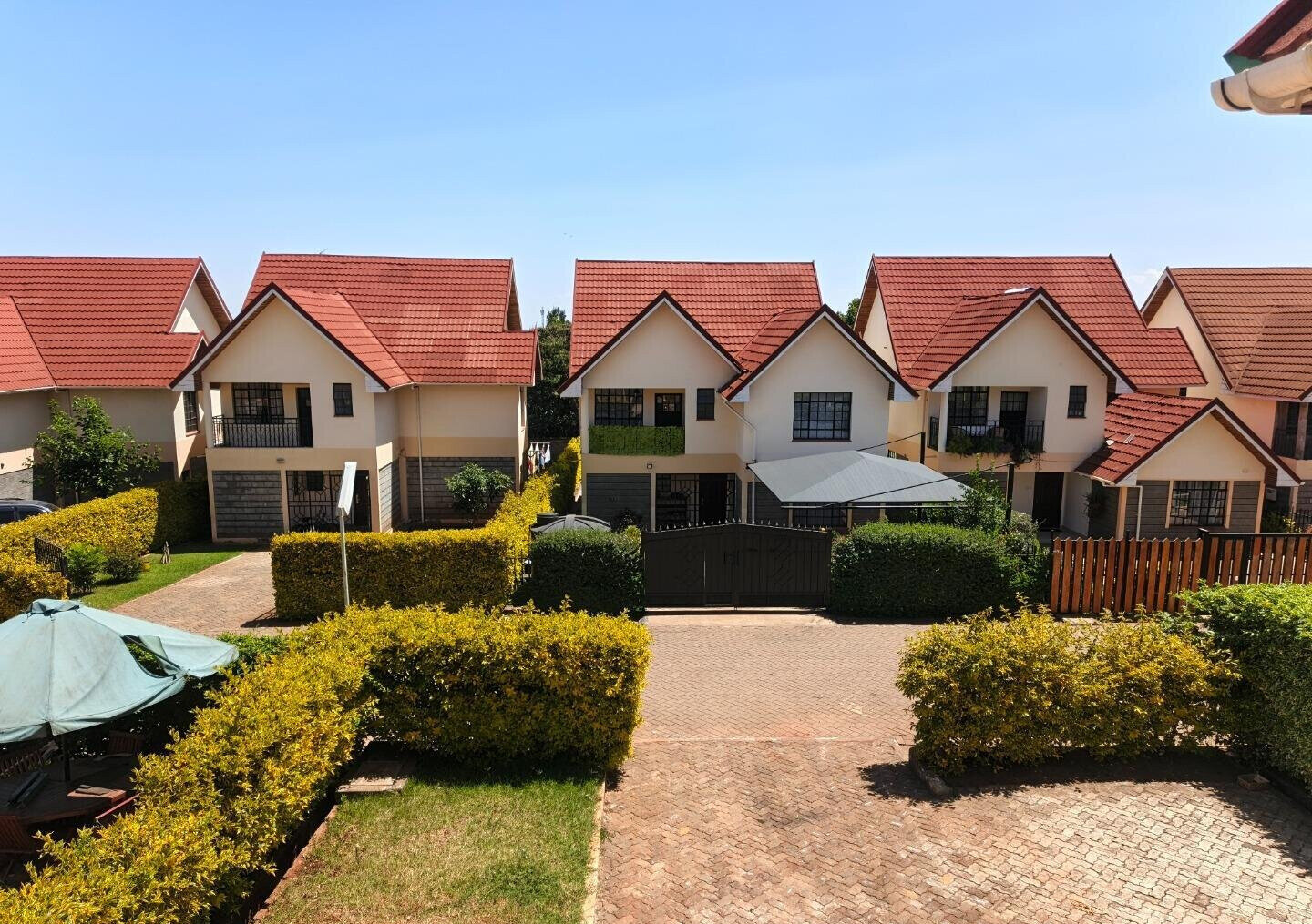4-Bed All-Ensuite Villa with Pool Access - Kadeya Villas, Ngong