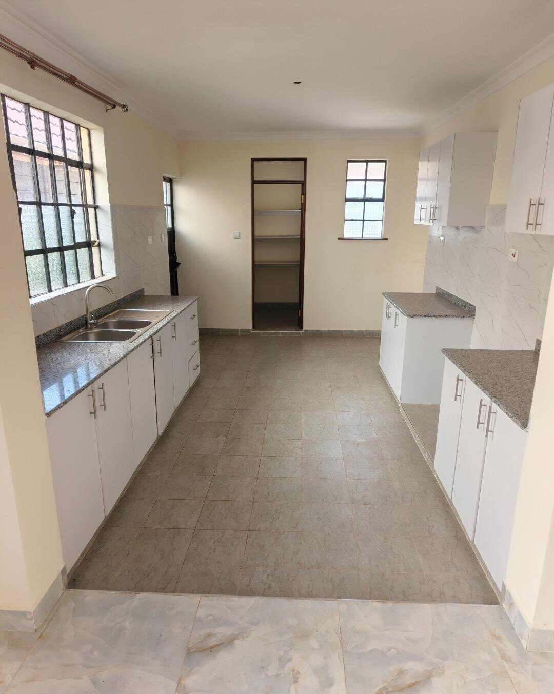 4-Bed All-Ensuite Villa with Pool Access - Kadeya Villas, Ngong