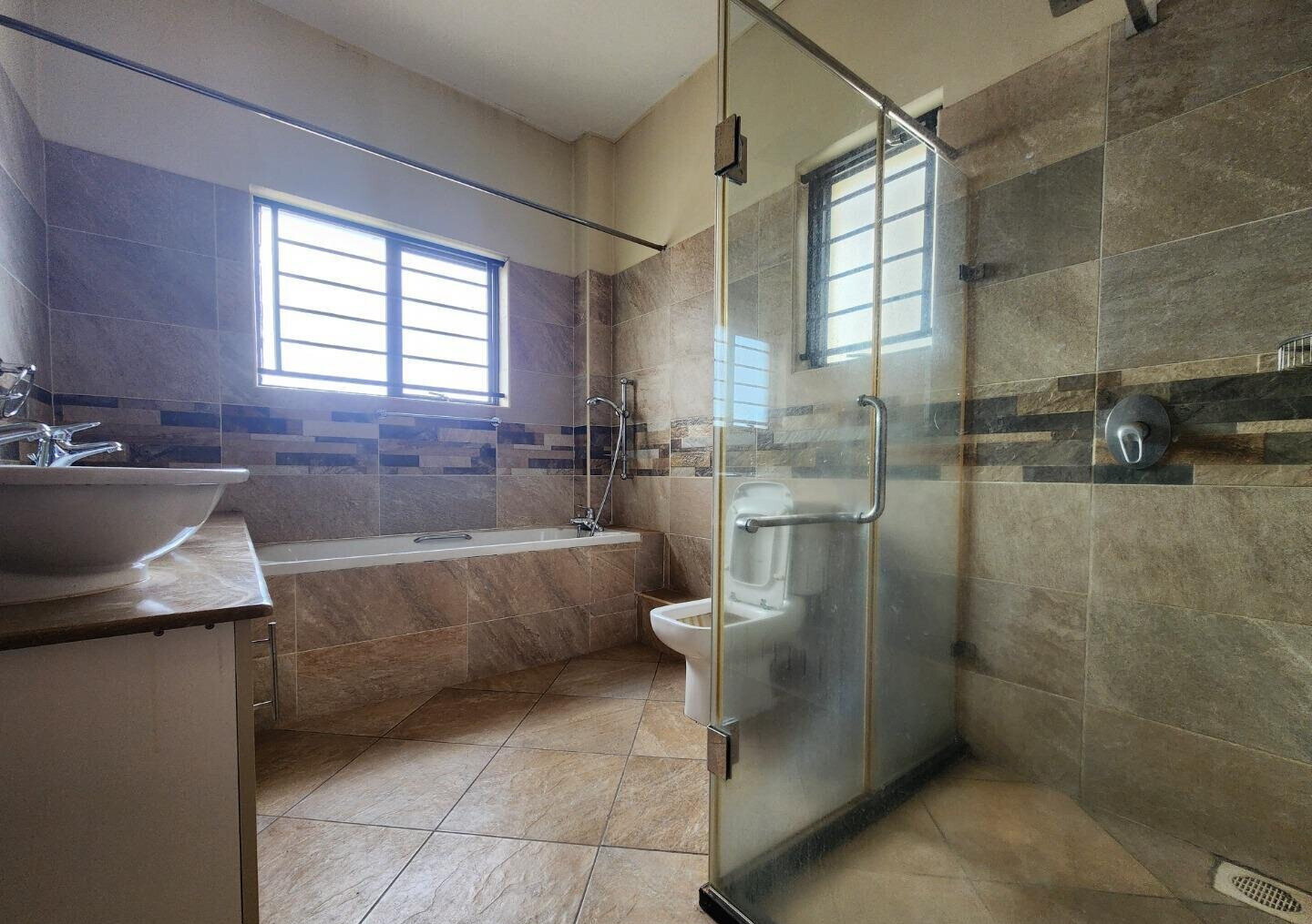 3BR En-Suite Boutique Apartment with Elevated Garden - Westlands