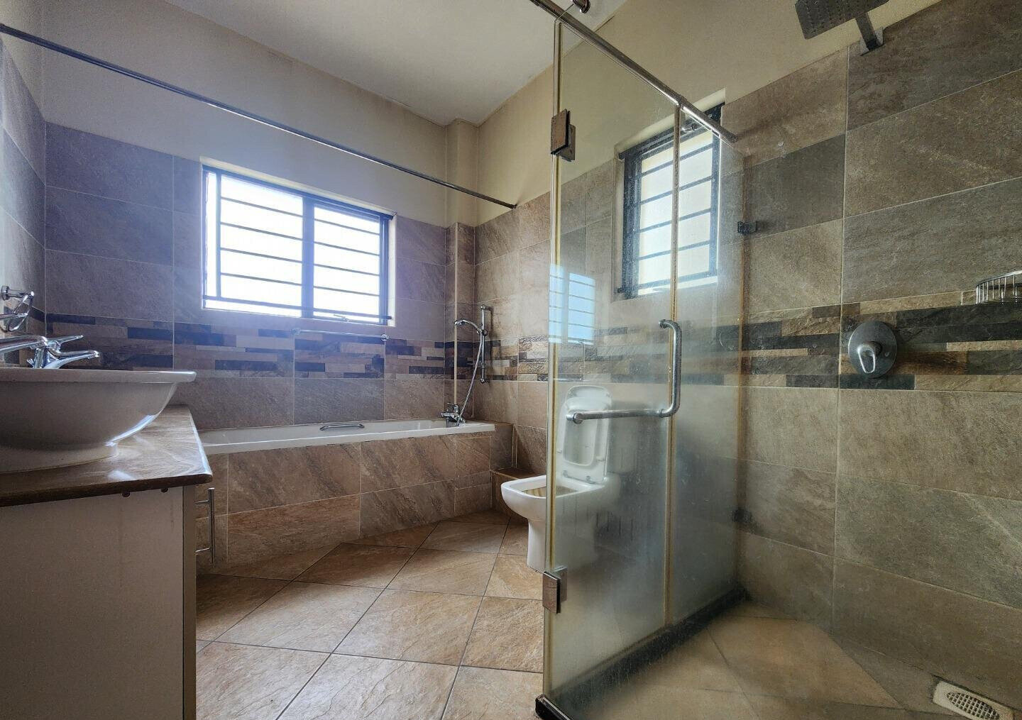 3BR En-Suite Boutique Apartment with Elevated Garden - Westlands